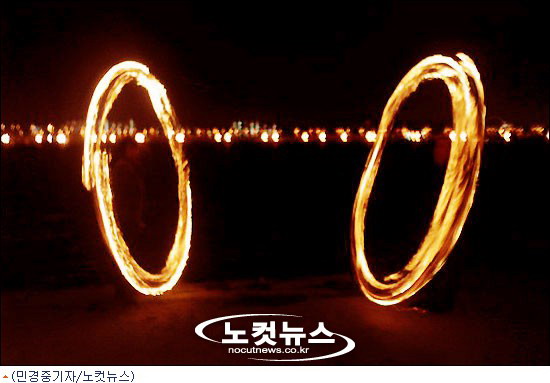 2006214353.jpg