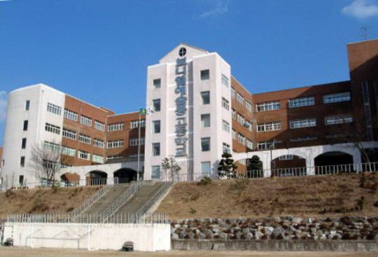 2006214354.jpg