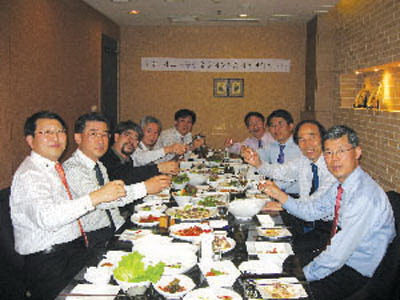경북대학교 동문회-모교 발전 위해 발벗고 나섰다
