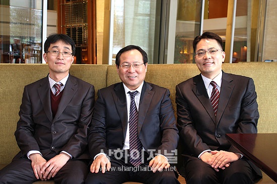 최정진 상하이지사장(왼쪽), 정호성 베이징지사장(오른쪽)