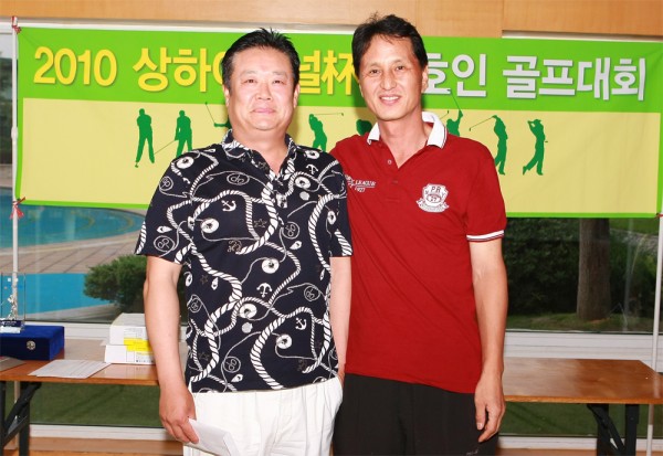 ▲ 준우승: 푸동한인골프동호회 1,146타(예선 577 + 결선 570) 김대근 안종만 이강섭 이형선 신성민 송유석 정순복 조상철