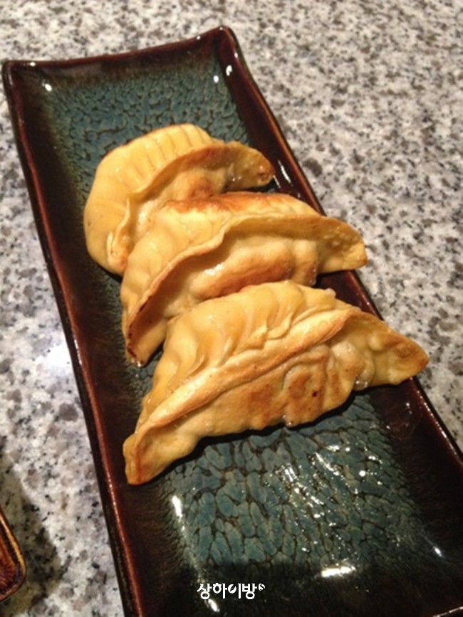 Fried+dumpling+with+pork%2C+leek%2C+mushroom+12rmb.jpg