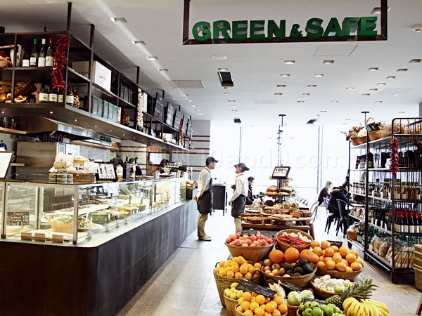 green+%26+safe.jpg