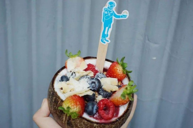 %E5%BD%A9%E8%99%B9%E6%98%94+Smoothie+Bowl.jpg